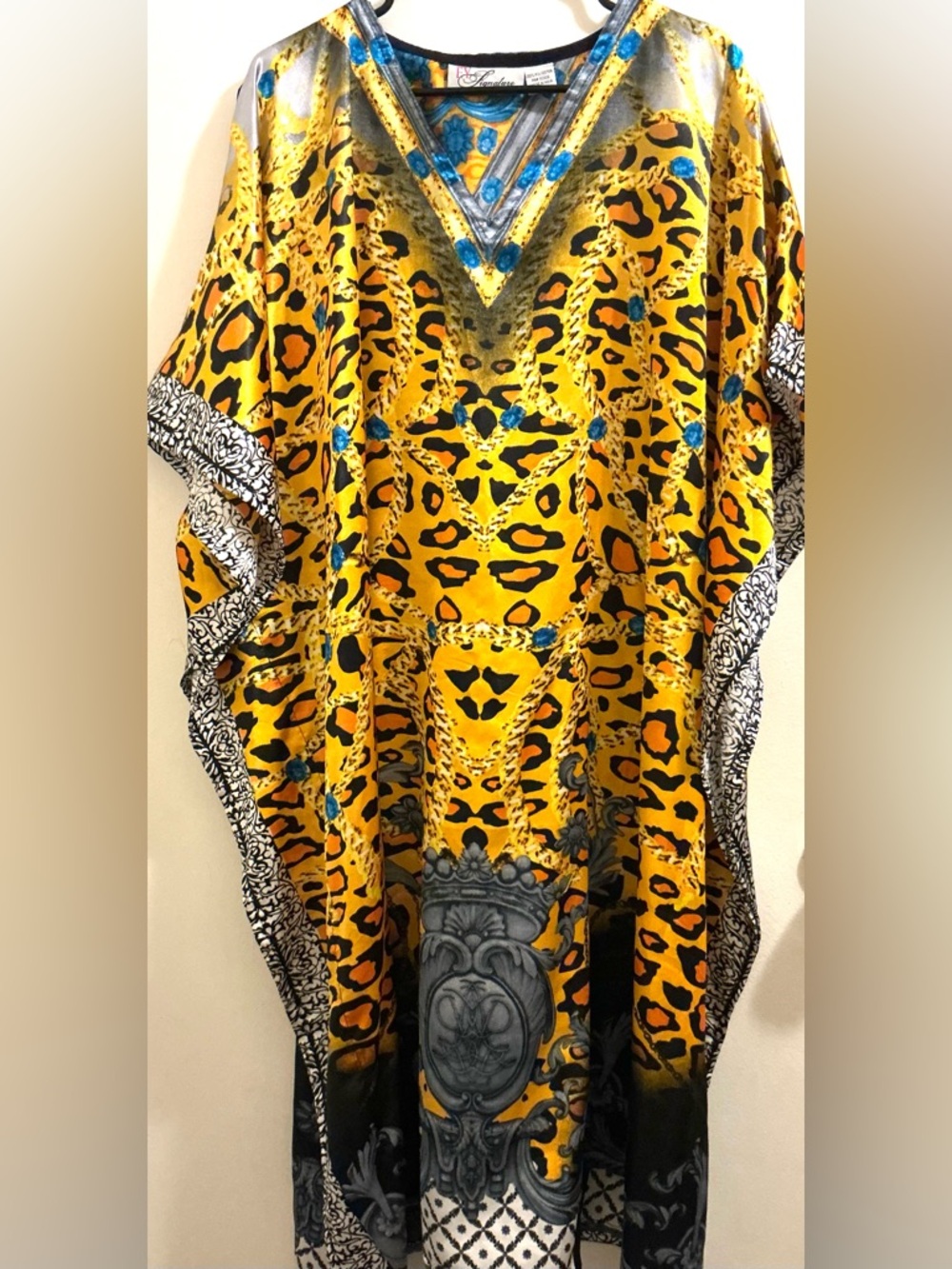 Woman’s Multicolor Animal Print Kaftan - Picture 2 of 6